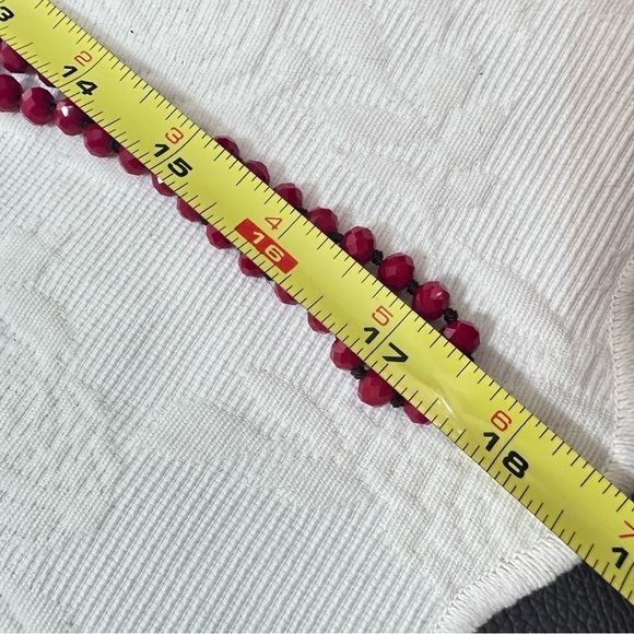 Women’s Necklace Glass Beads Red Faceted Hand Knotted Over The Head 4145 Y - Picture 8 of 9